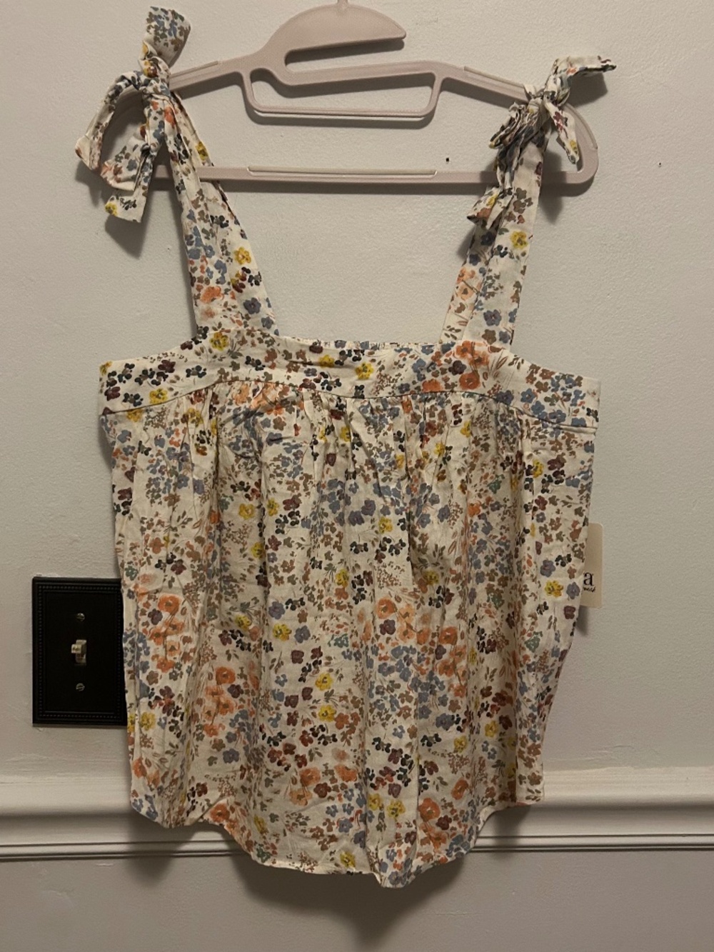 NWT Ana White Floral Shoulder Tie Top - Size S